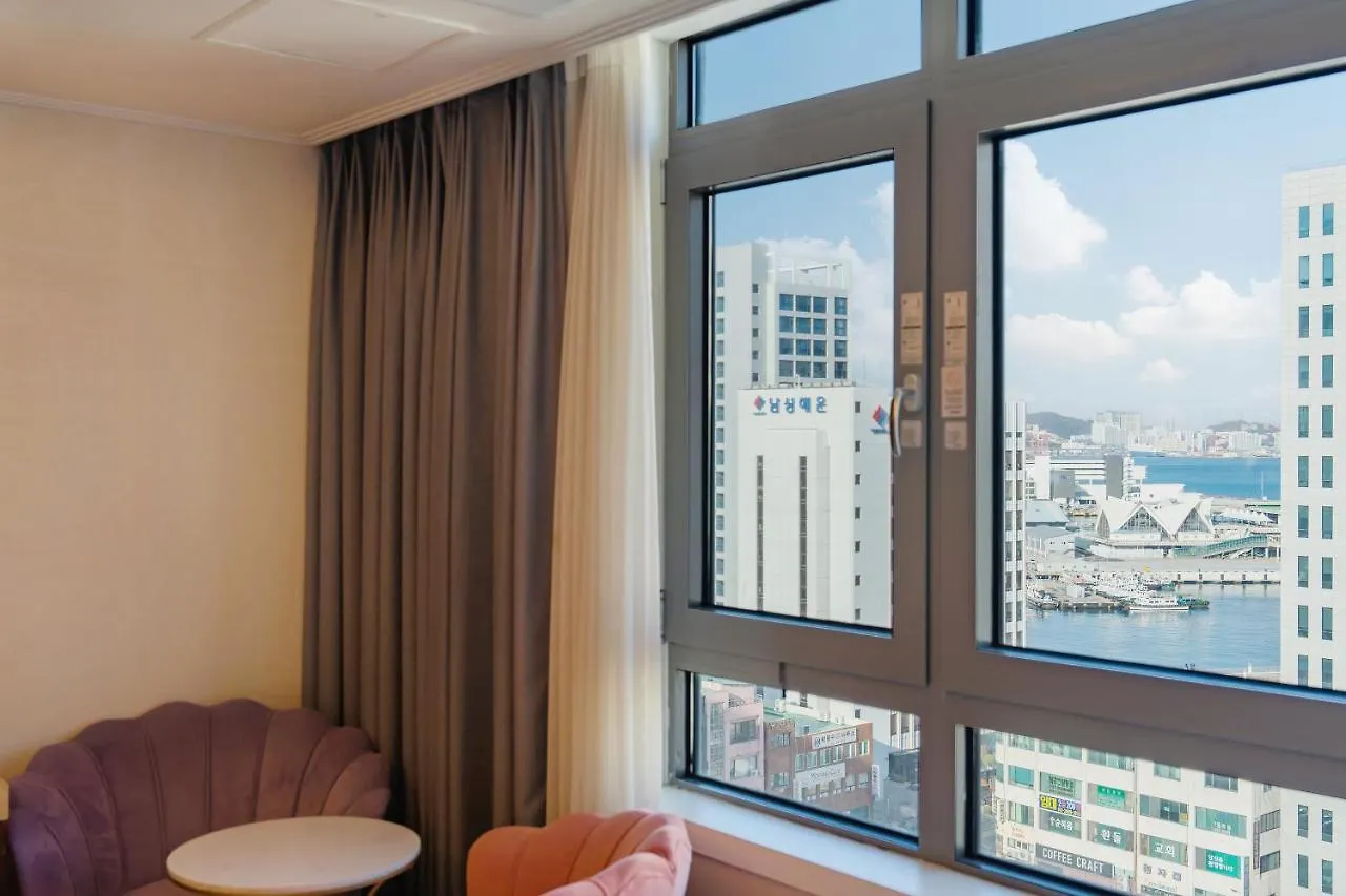 Central Park Hotel Pusan 3*,