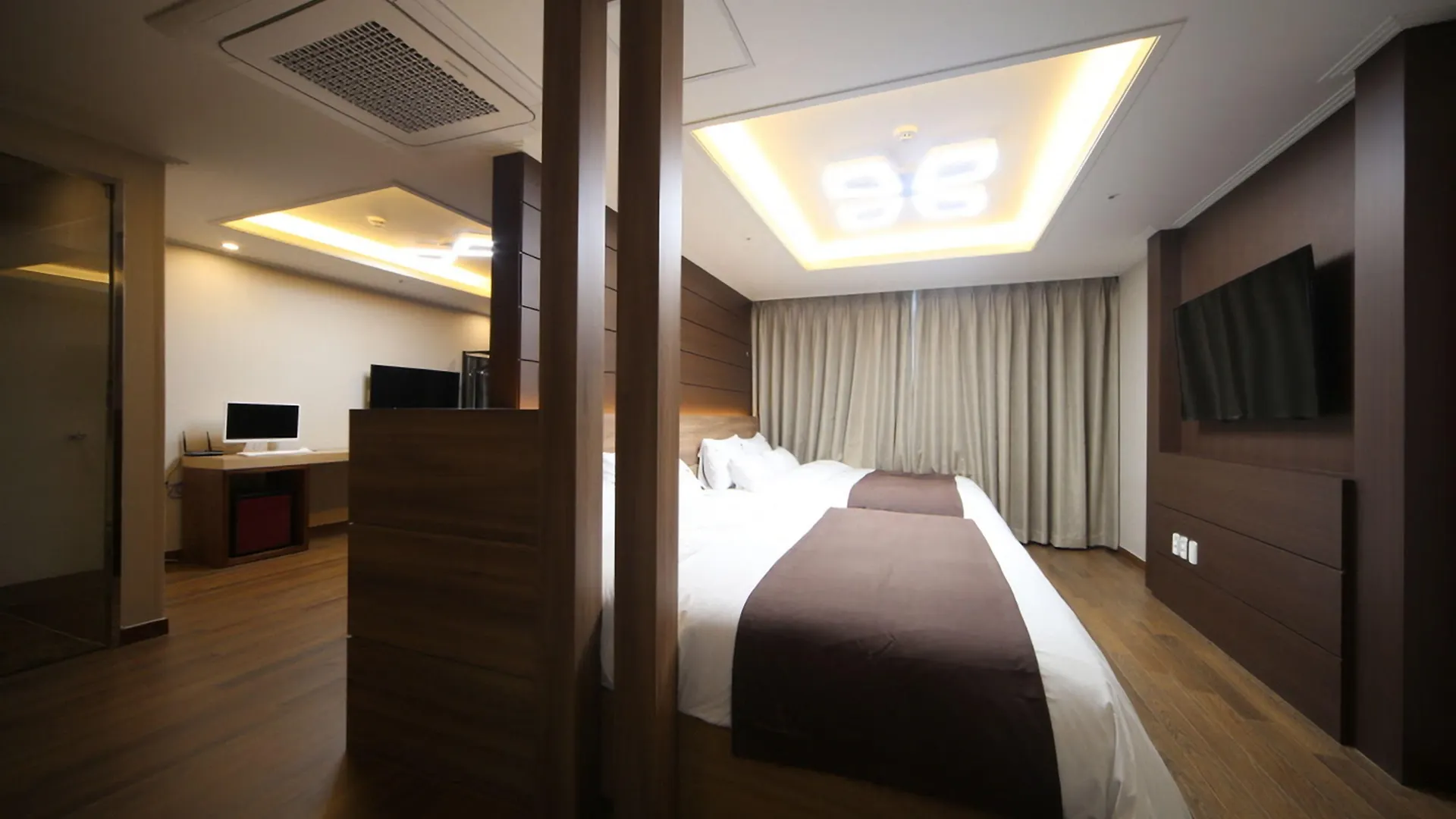 Central Park Hotel Busan