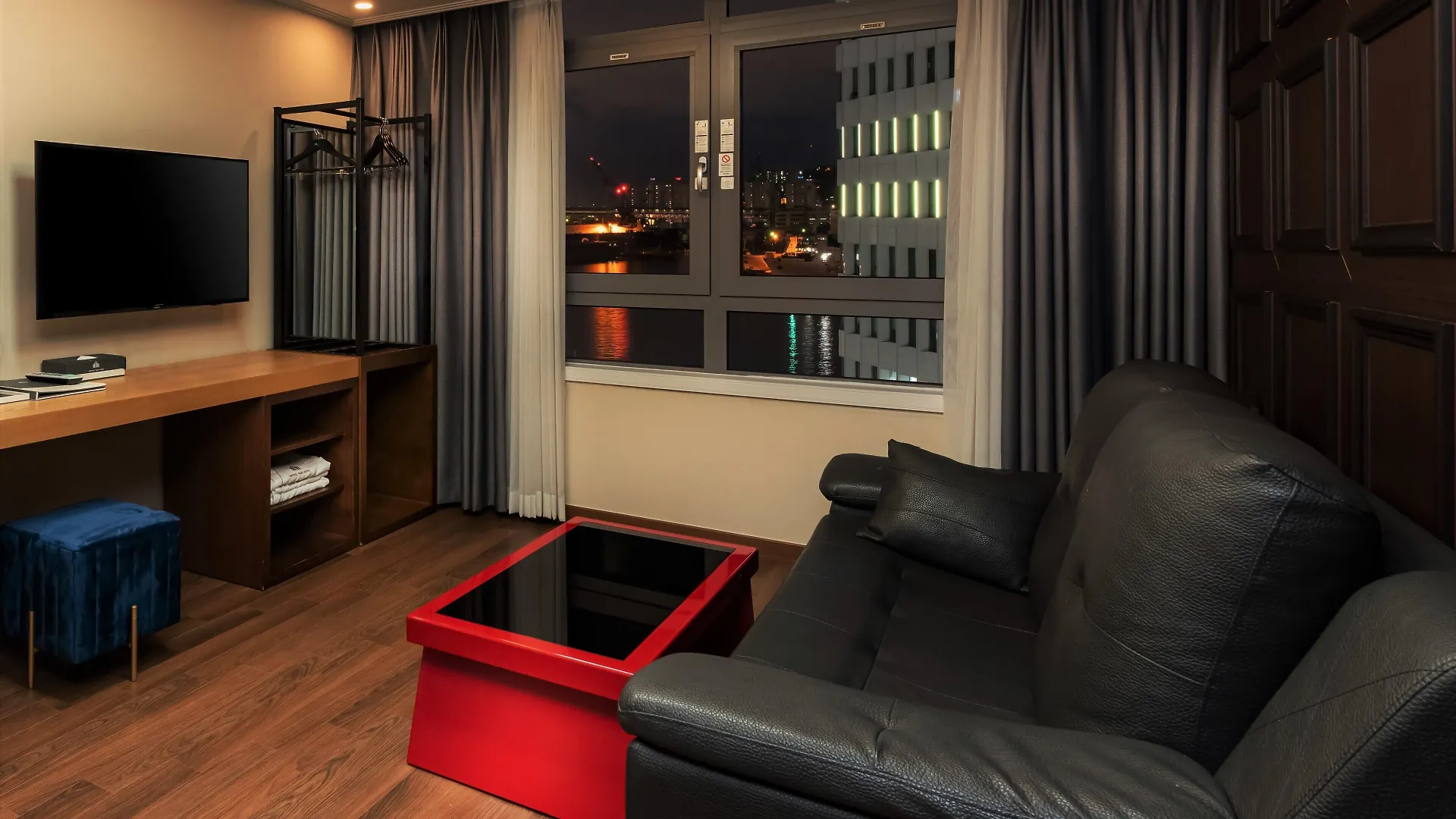 Central Park Hotel Busan 3*,  South Korea