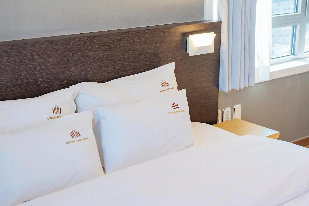 Central Park Hotel Busan 3*,